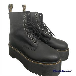 Dr Martens almost new!!! 🥹